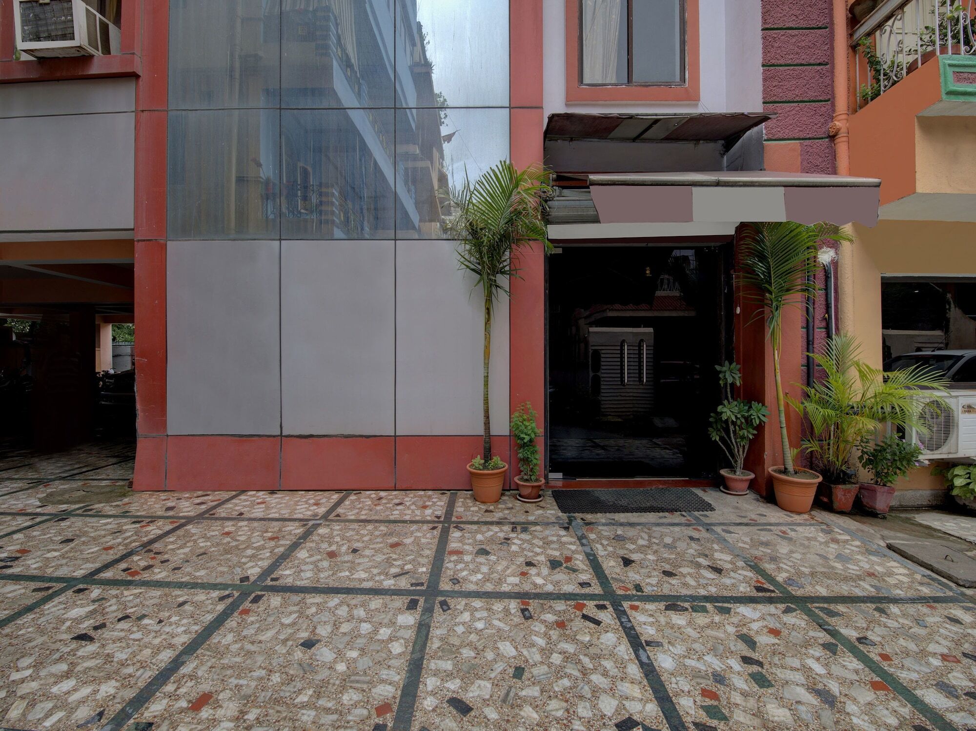 Oyo 4275 Hotel Sunraj Residency Ranchi Esterno foto